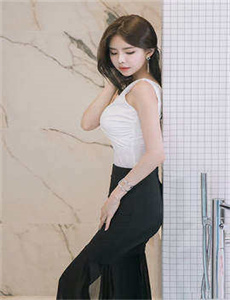 小呦泬泬在线-农场主的女儿们美国经典k82