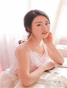 镜中的女孩第一季